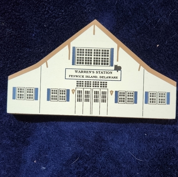 Cat's Meow Warren's Station - Picture 1 of 2